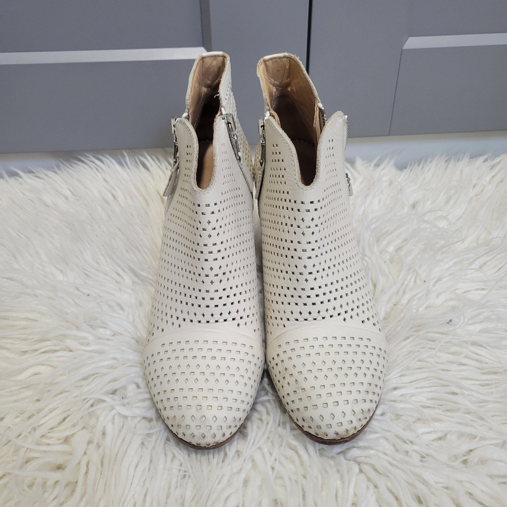 Rag an Bone Ankle Boots - Cream